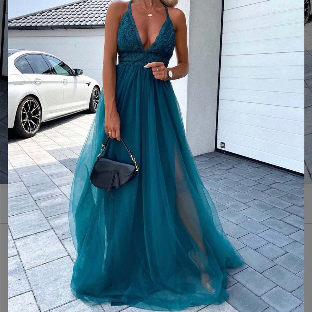 Teal Lace Layered V-Neck Empire-
Waist Gown - Women